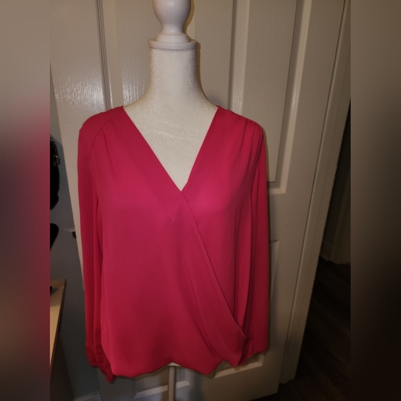 I.N.C Pink Blouse SZ S with fashion beaded earrings and bracelets - Picture 5 of 8